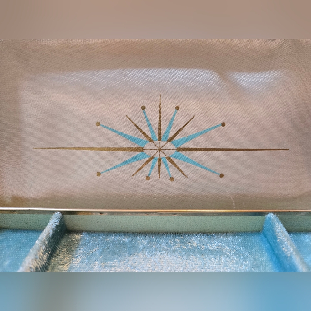 Vintage Starburst Turquoise Ladies Jewelry Musicbox, Not Working